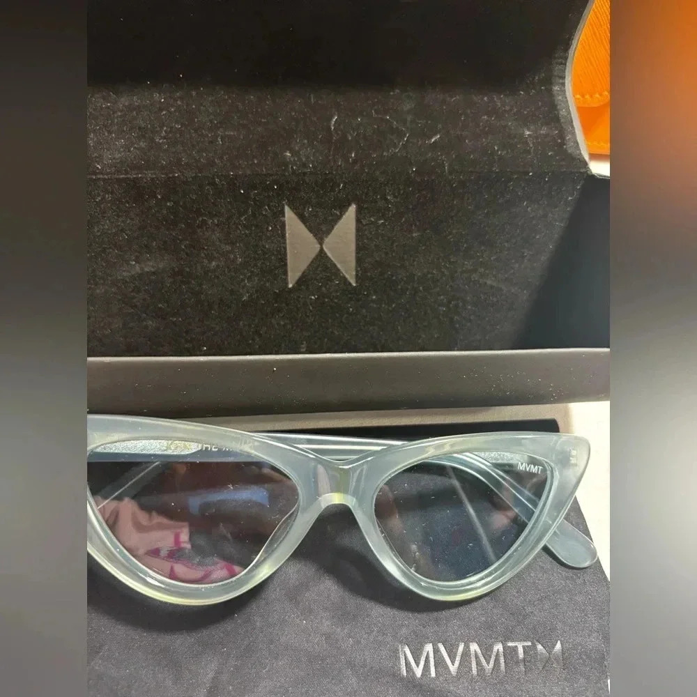 MVMT sunglasses Bombay - Picture 2 of 2